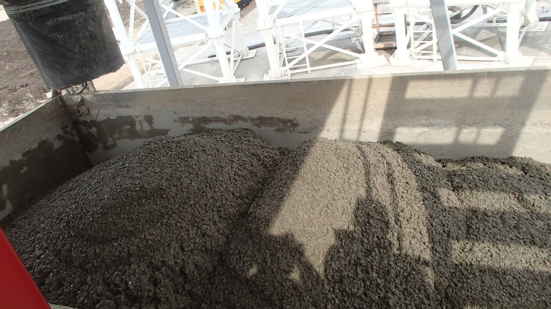 2.High-performance mixing is essential for uniform RCC and low-slump concr